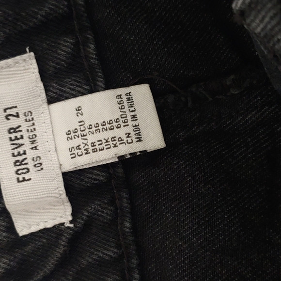 Forever 21 denim shorts - Picture 9 of 13